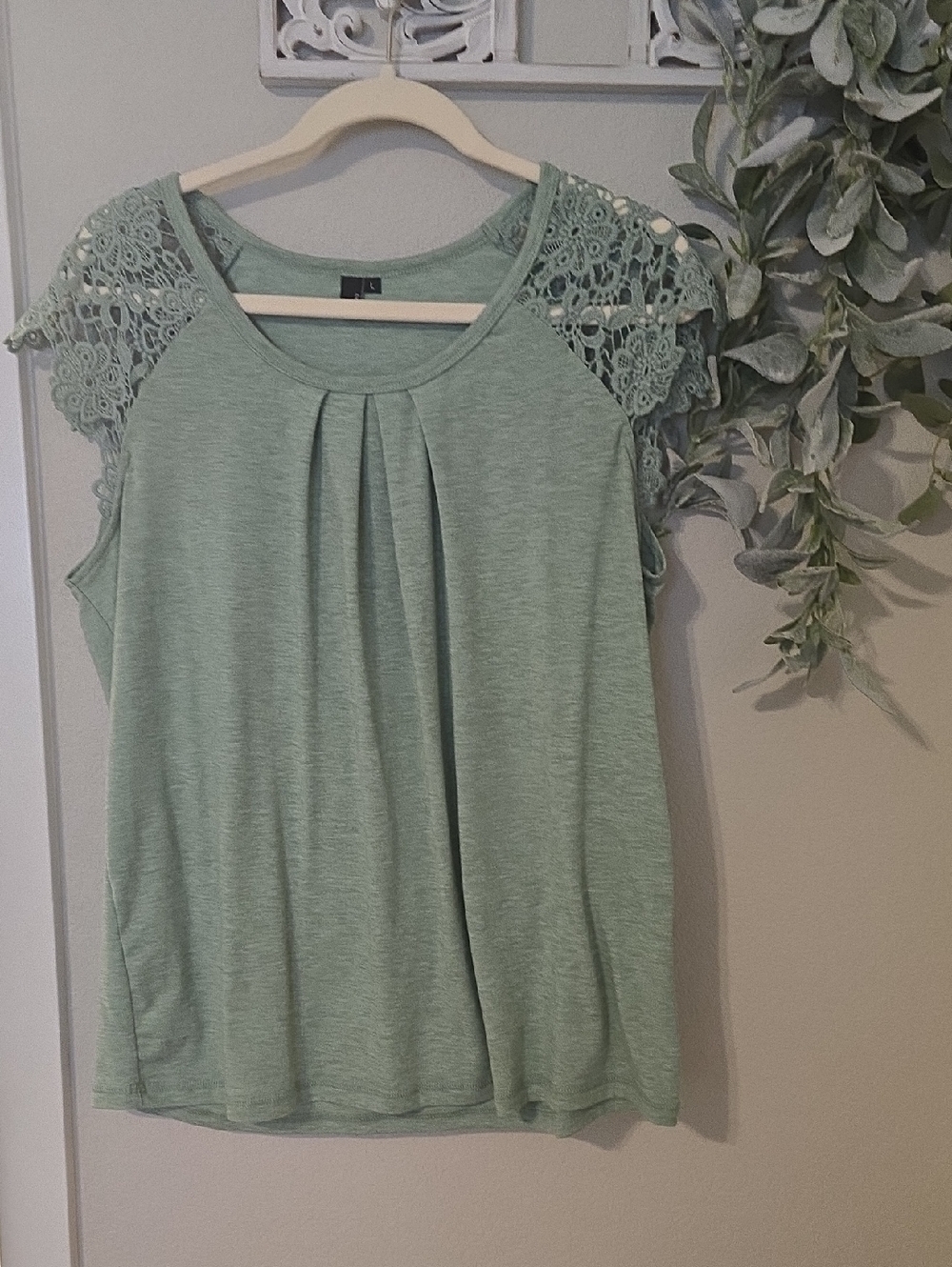 Lace Cap Sleeve Tank Top - Sage Green